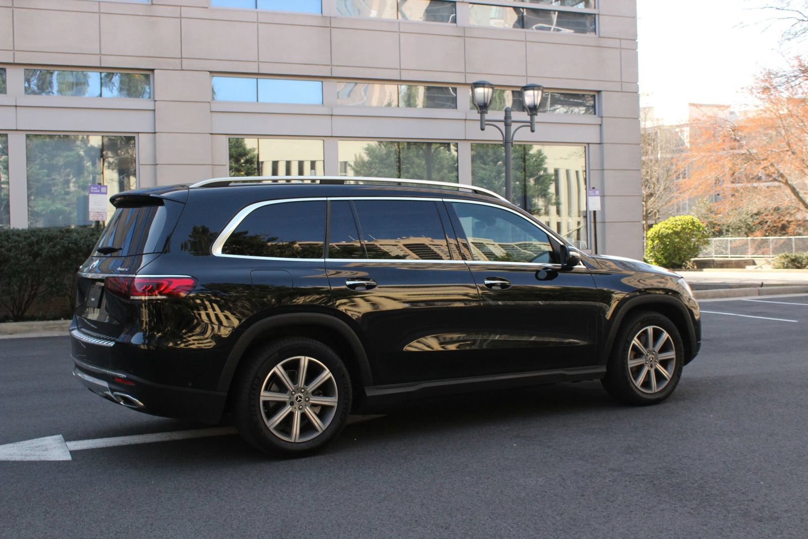 Used 2022 Mercedes-Benz GLS 450 4MATIC image 7