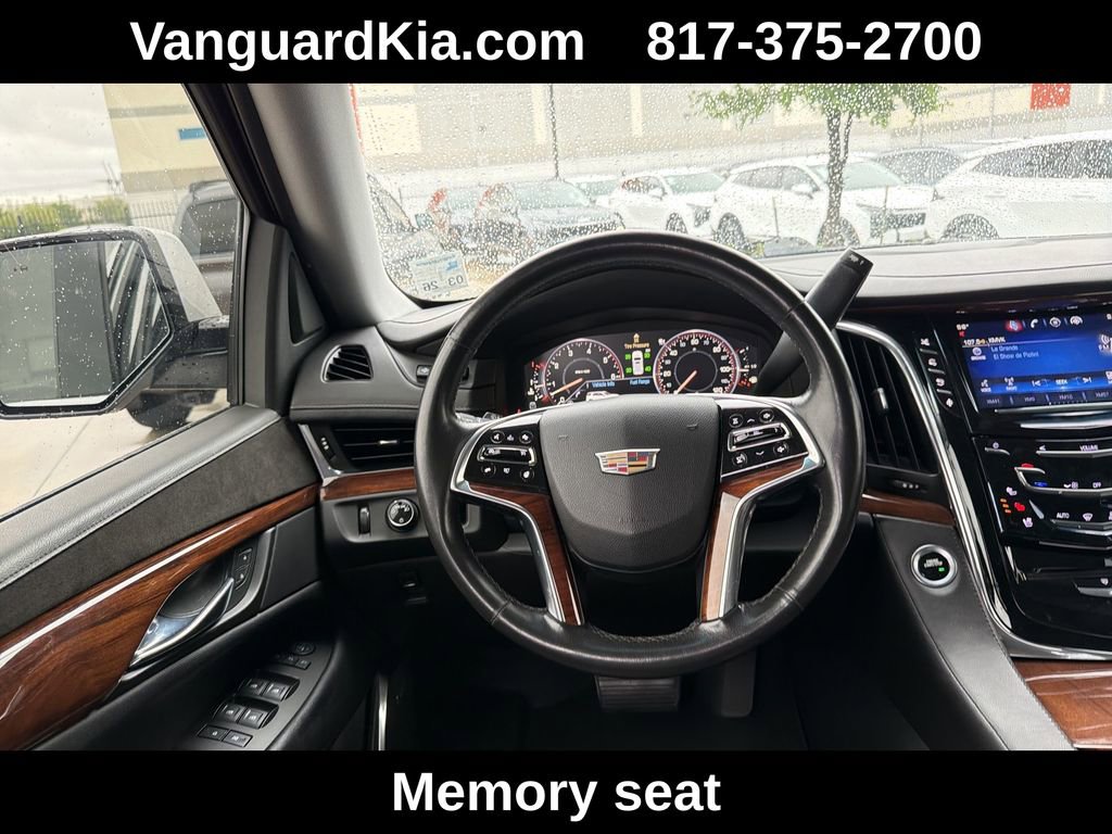 Used 2015 Cadillac Escalade Premium RWD image 13