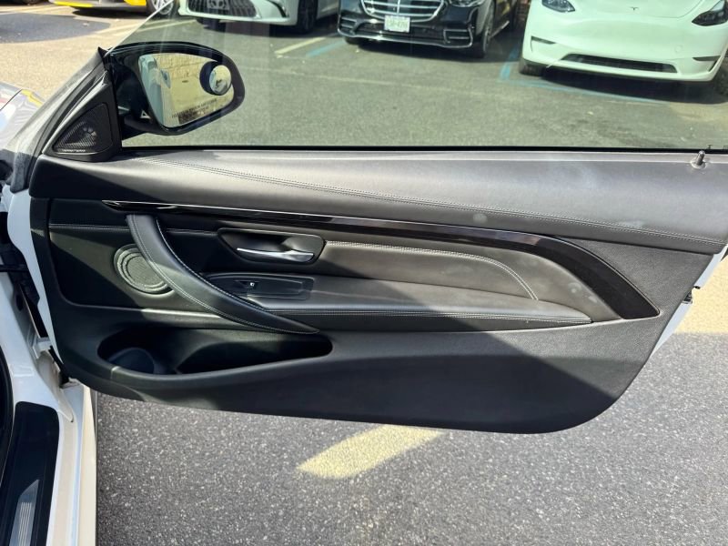 Used 2015 BMW M4 Coupe image 24
