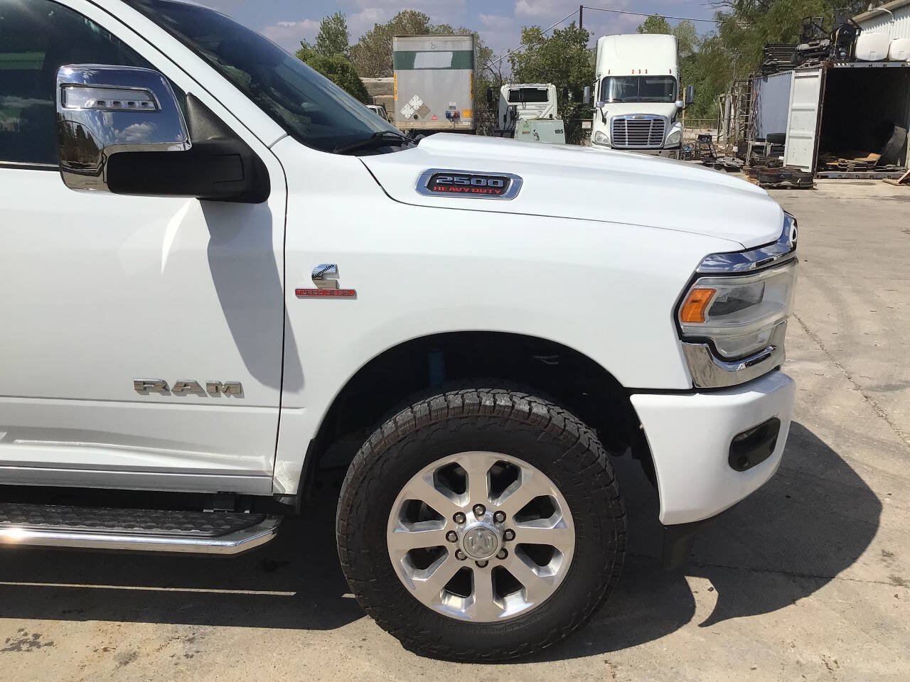 Used 2023 RAM 2500 Laramie AWD/4WD image 6