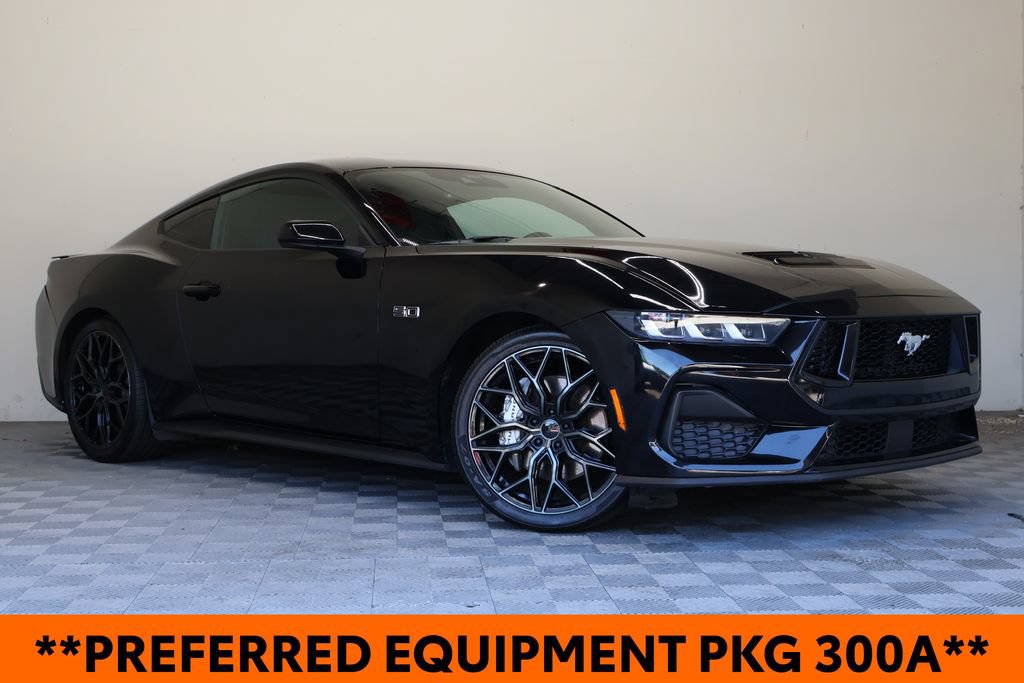 Used 2024 Ford Mustang GT RWD image 2