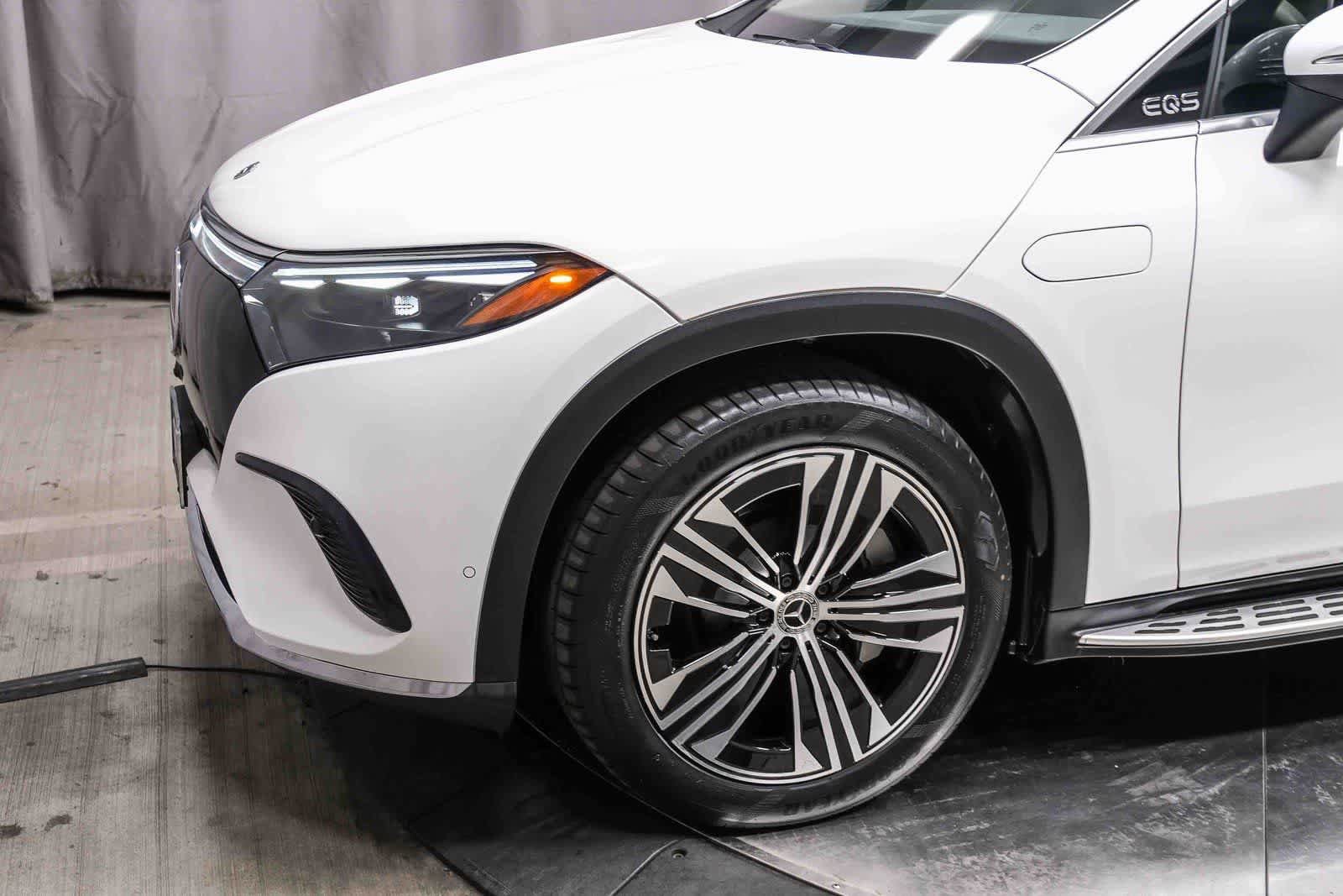 Certified 2023 Mercedes-Benz EQS 450+ SUV image 11