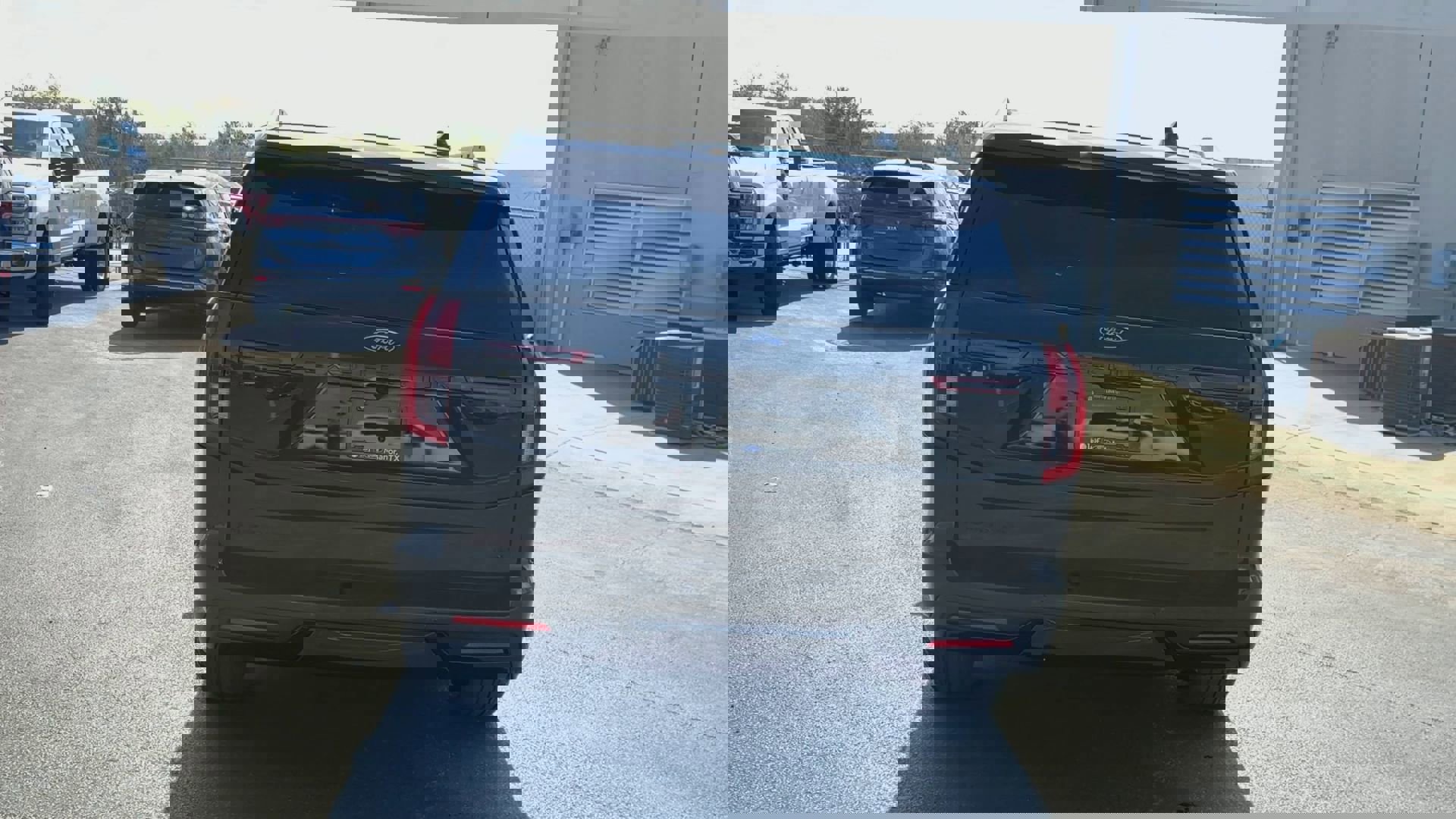 Certified 2025 Ford Expedition Max Platinum w/ Stealth Appearance Package image 7