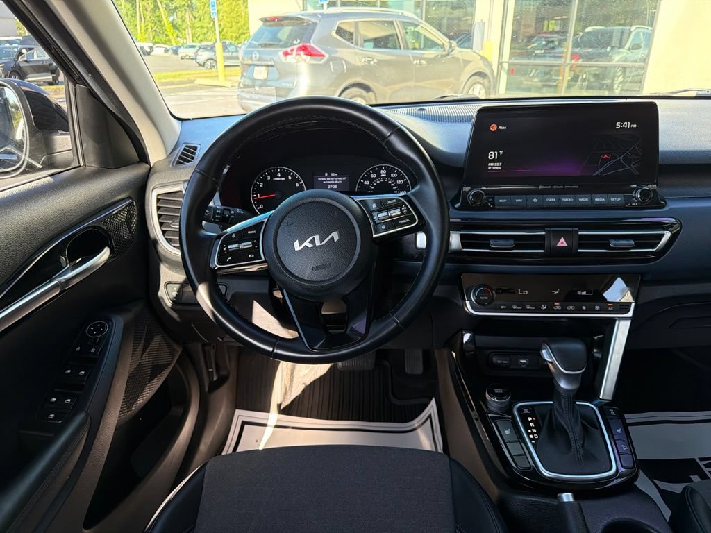Certified 2022 Kia Seltos Nightfall Edition AWD/4WD image 24