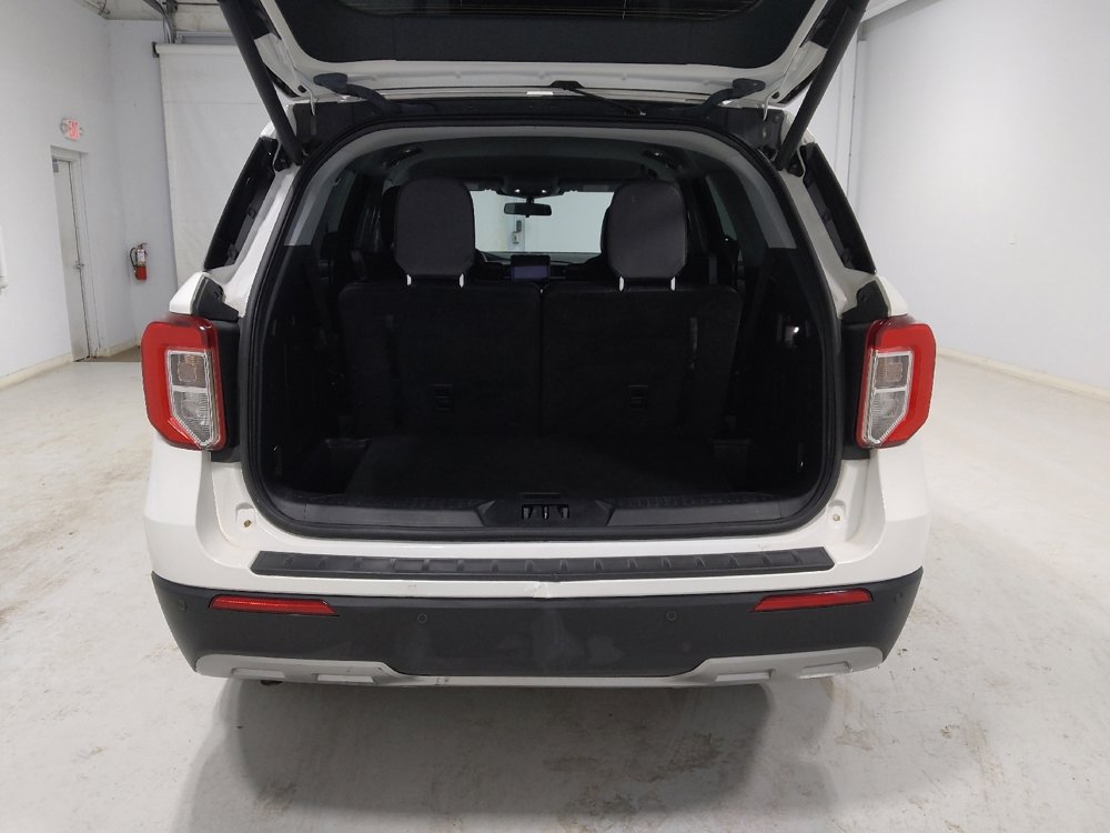 Used 2022 Ford Explorer XLT w/ Equipment Group 202A image 29