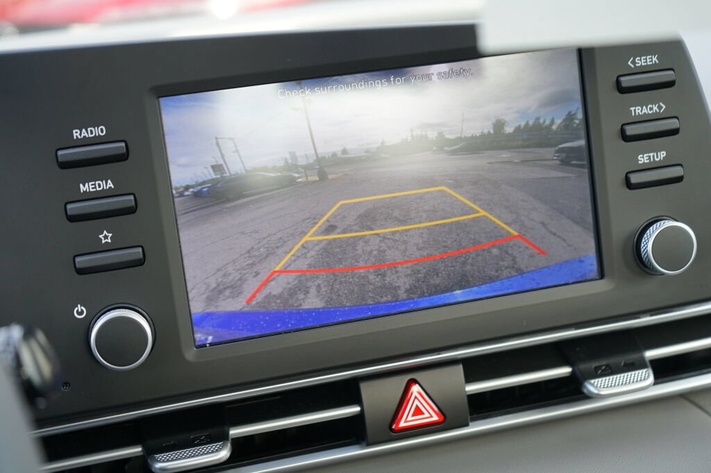 Certified 2023 Hyundai Elantra SEL FWD image 11