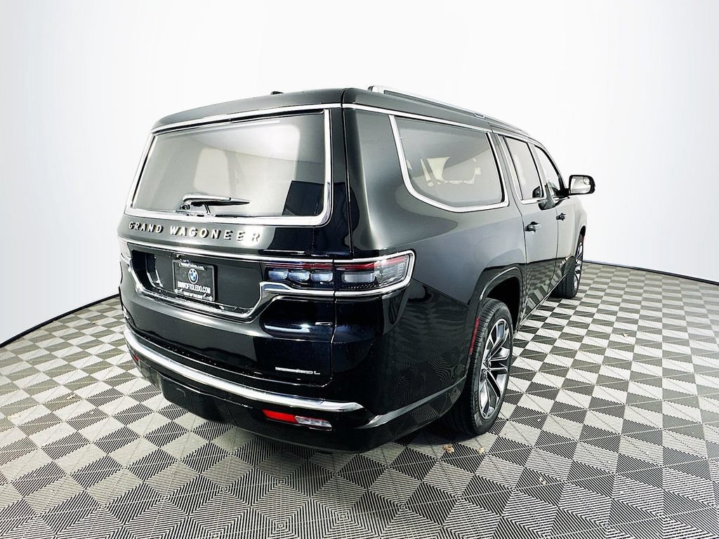 Used 2023 Jeep Grand Wagoneer L Series III w/ Rear Seat Video Group 1 AWD/4WD image 9
