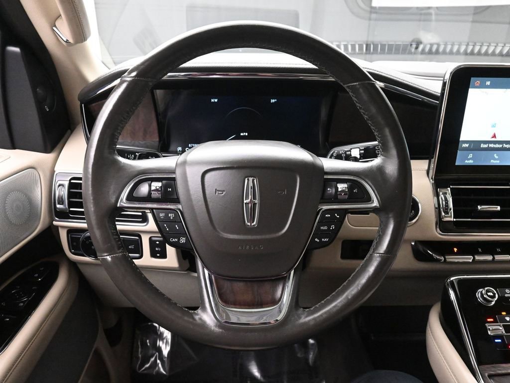 Used 2021 Lincoln Navigator L Reserve w/ Luxury Package image 28
