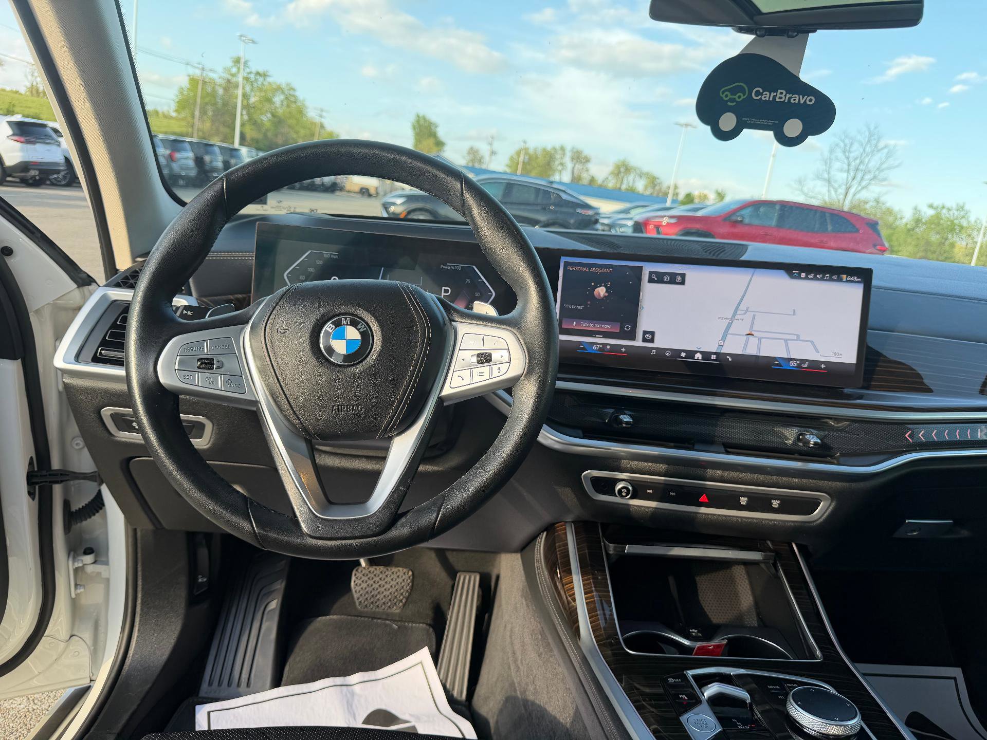 Used 2024 BMW X7 xDrive40i w/ Premium Package AWD/4WD image 23