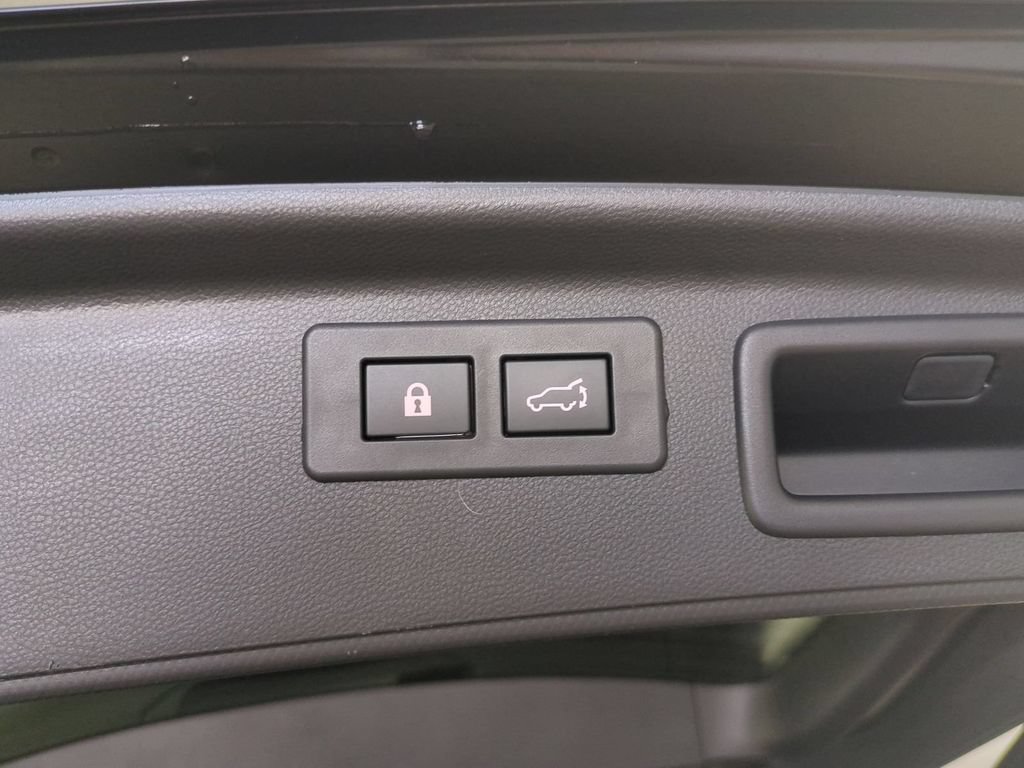 Used 2024 Subaru Forester Limited AWD/4WD image 15