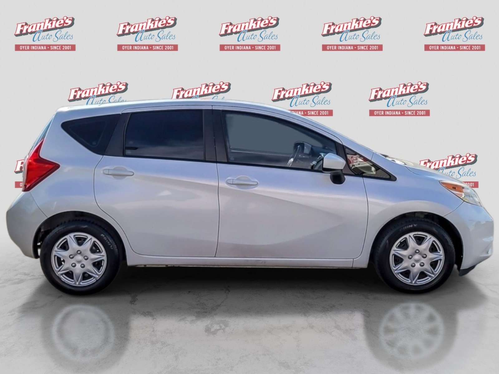 Used 2015 Nissan Versa Note SV FWD image 6