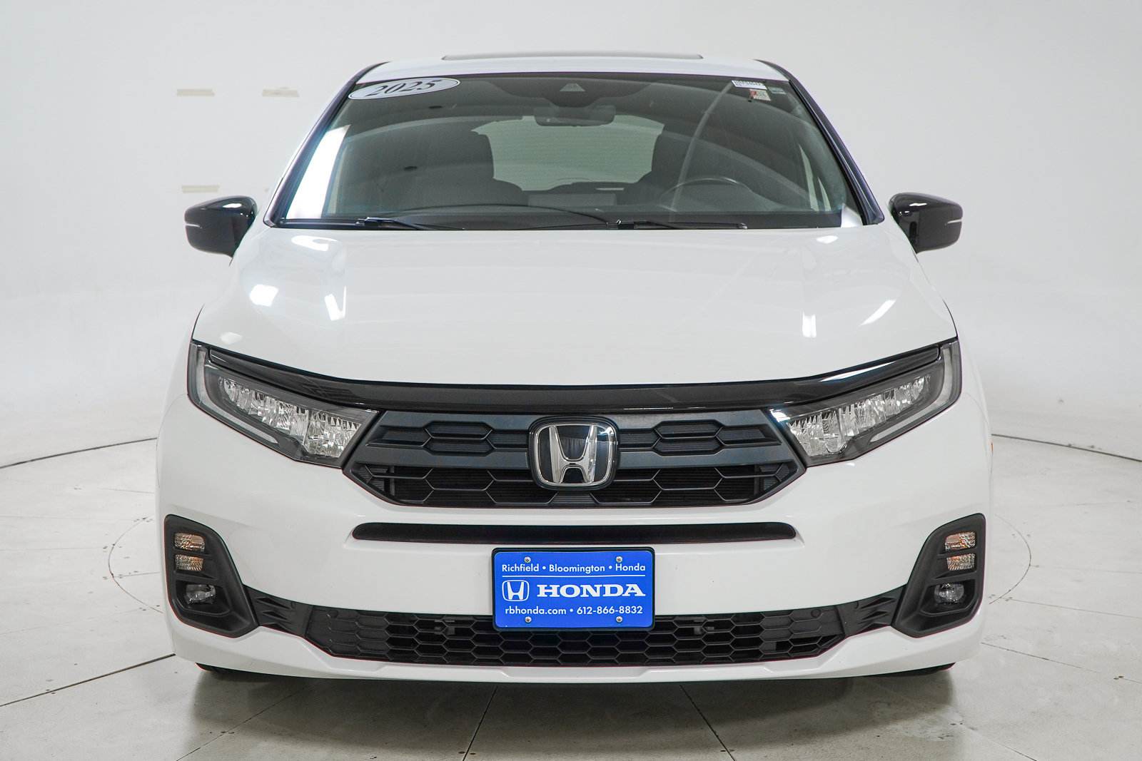 Used 2025 Honda Odyssey Sport-L image 3