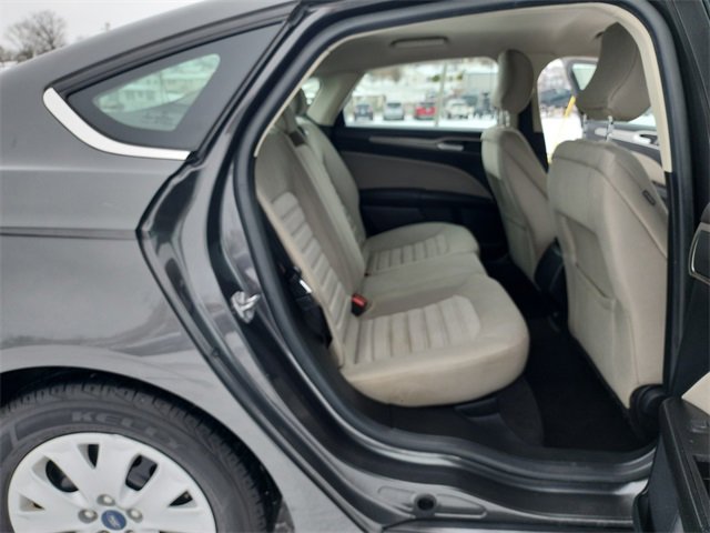 Used 2019 Ford Fusion S image 10