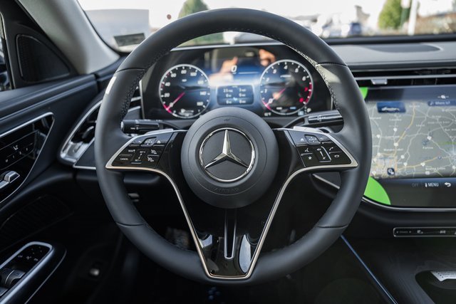 New 2026 Mercedes-Benz E 350 4MATIC Sedan image 30