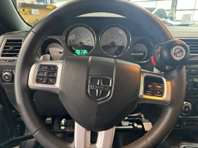 Used 2014 Dodge Challenger SXT Plus image 22