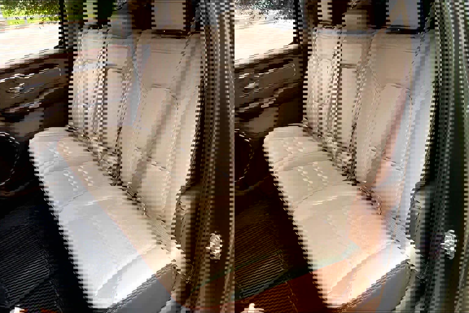 Used 2021 RAM 1500 Laramie AWD/4WD image 19