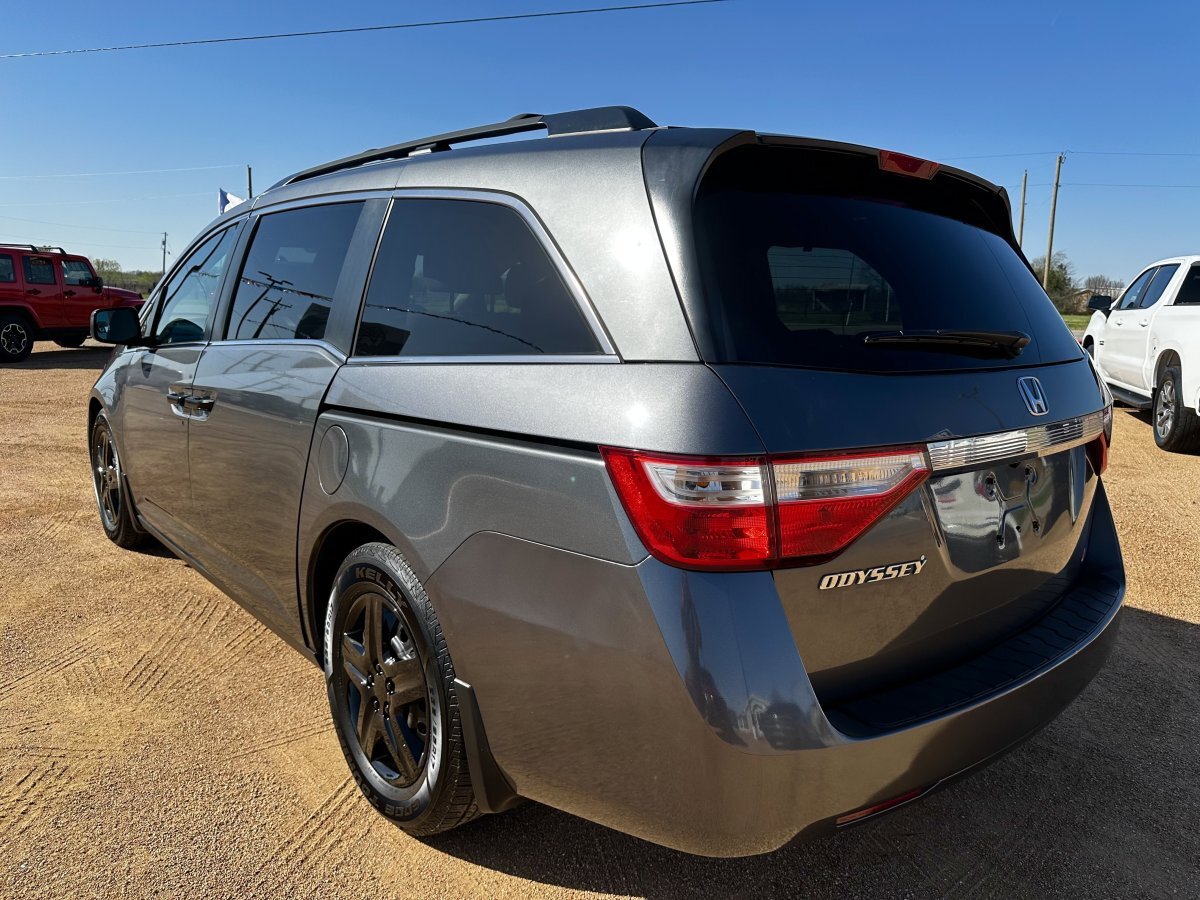 Used 2013 Honda Odyssey LX image 7
