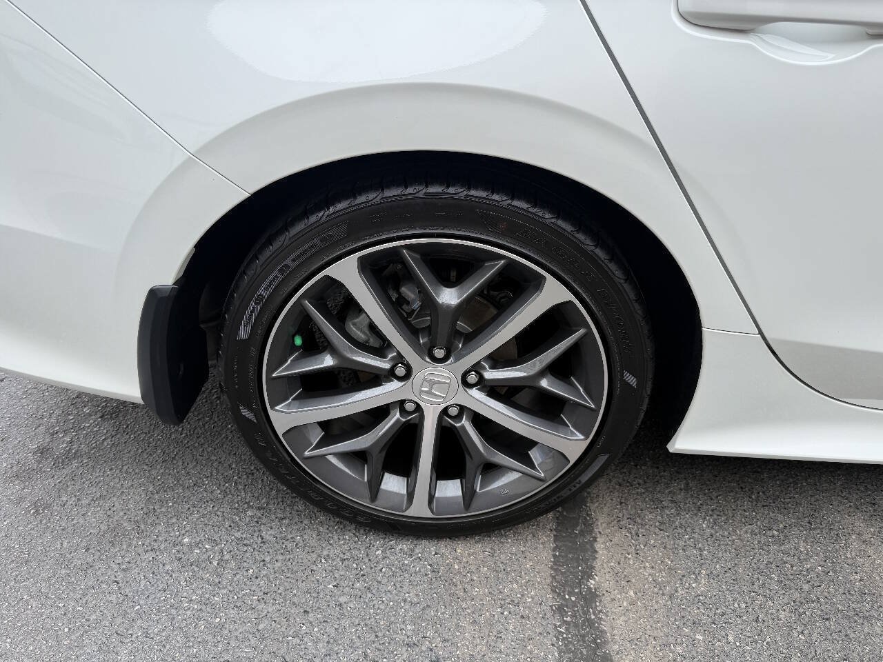 Used 2023 Honda Civic Touring image 15