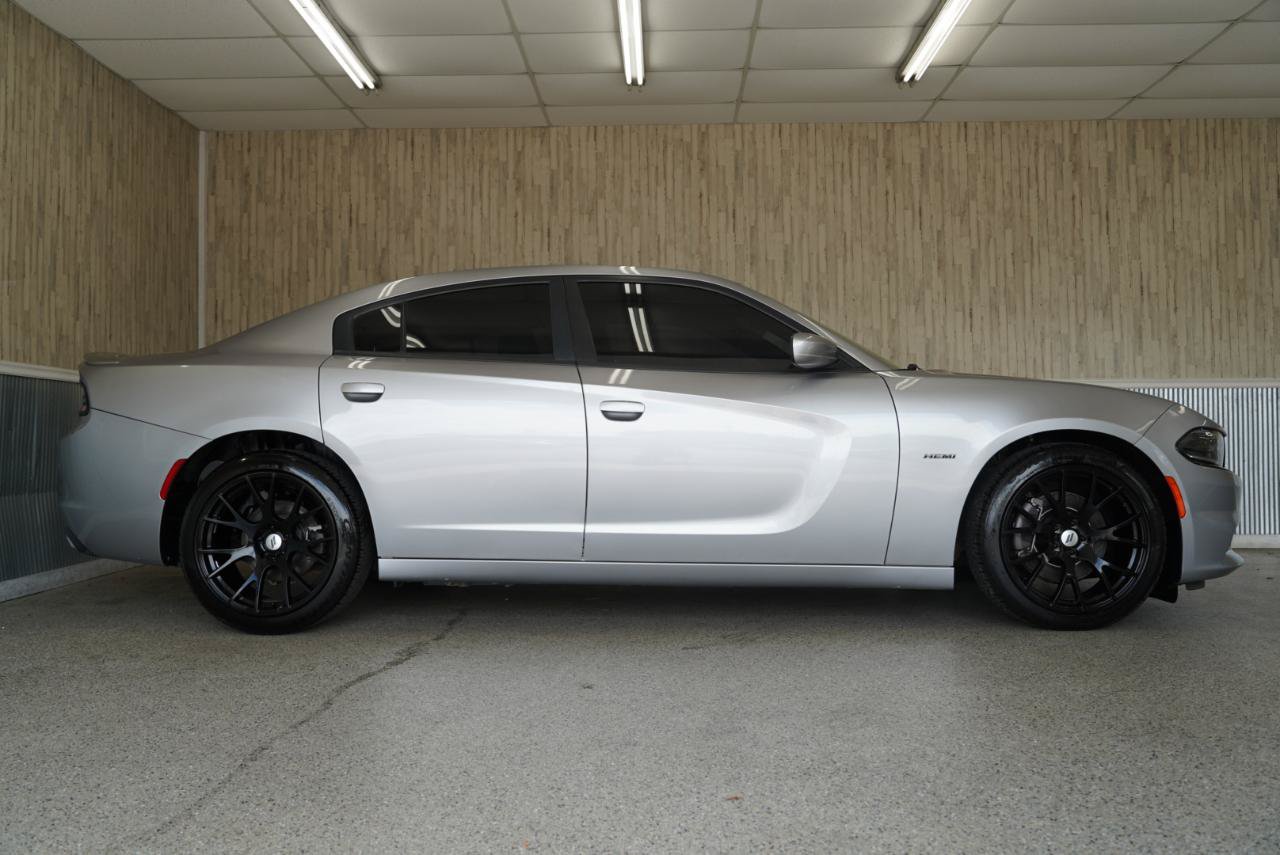 Used 2018 Dodge Charger R/T RWD image 5