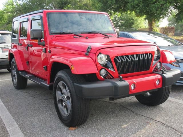 Used 2018 Jeep Wrangler Unlimited Sahara w/ Connectivity Group AWD/4WD image 1