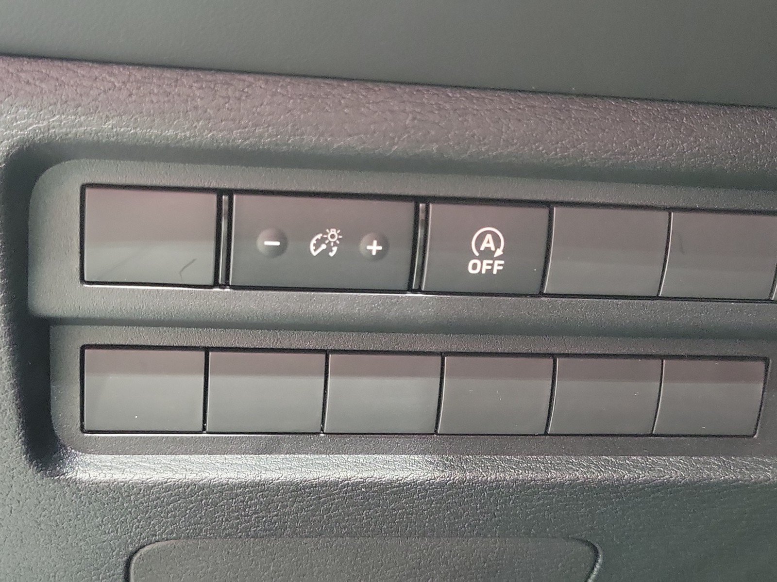 New 2026 Mitsubishi Outlander LE FWD image 23