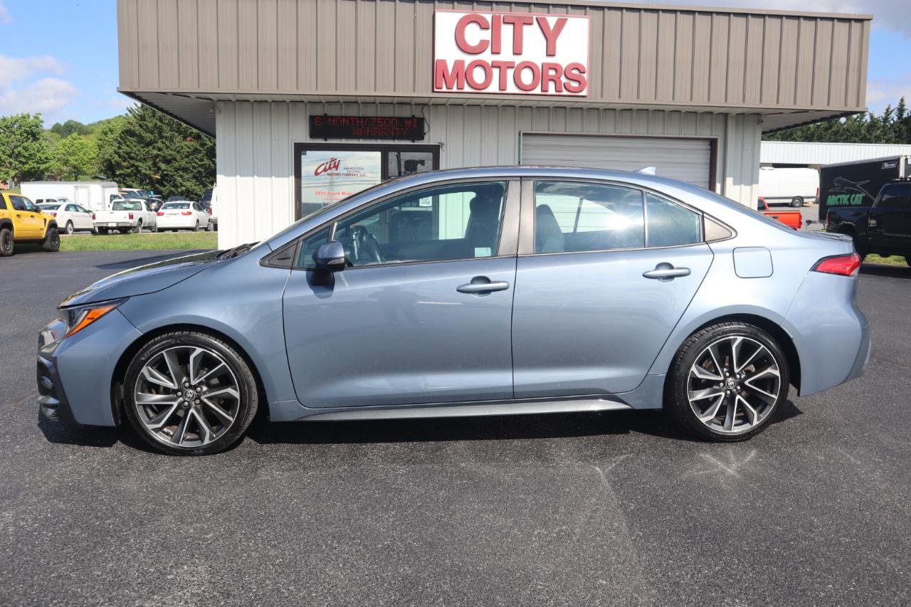 Used 2020 Toyota Corolla SE w/ SE Premium Package FWD image 11