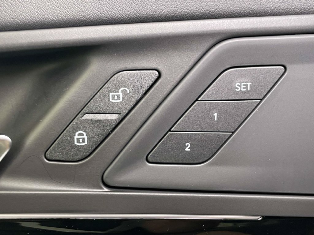 New 2027 BMW X1 xDrive28i w/ Technology Package AWD/4WD image 29