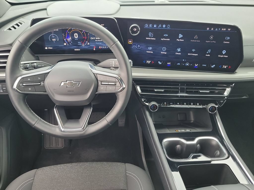 Used 2026 Chevrolet Traverse LT w/ Midnight/Sport Edition FWD image 11