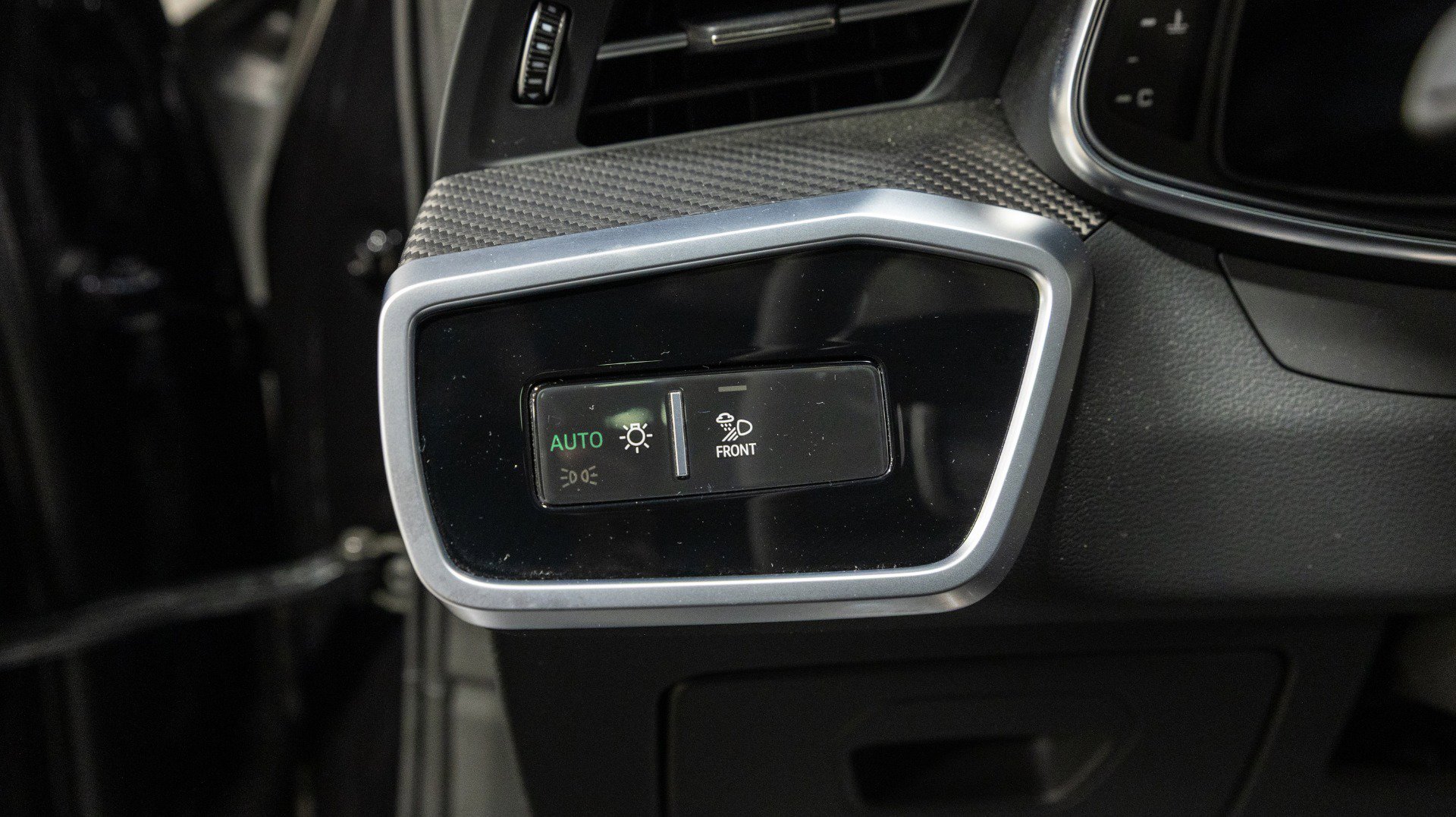 Used 2024 Audi RS 6 performance image 57