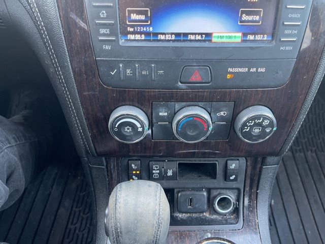 Used 2015 Chevrolet Traverse LT image 24