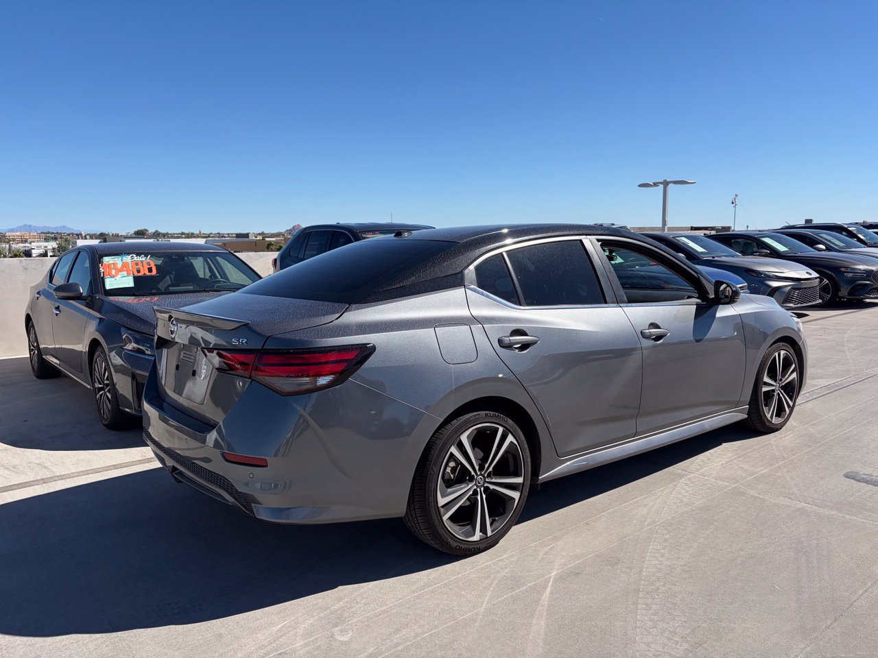 Used 2020 Nissan Sentra SR FWD image 2