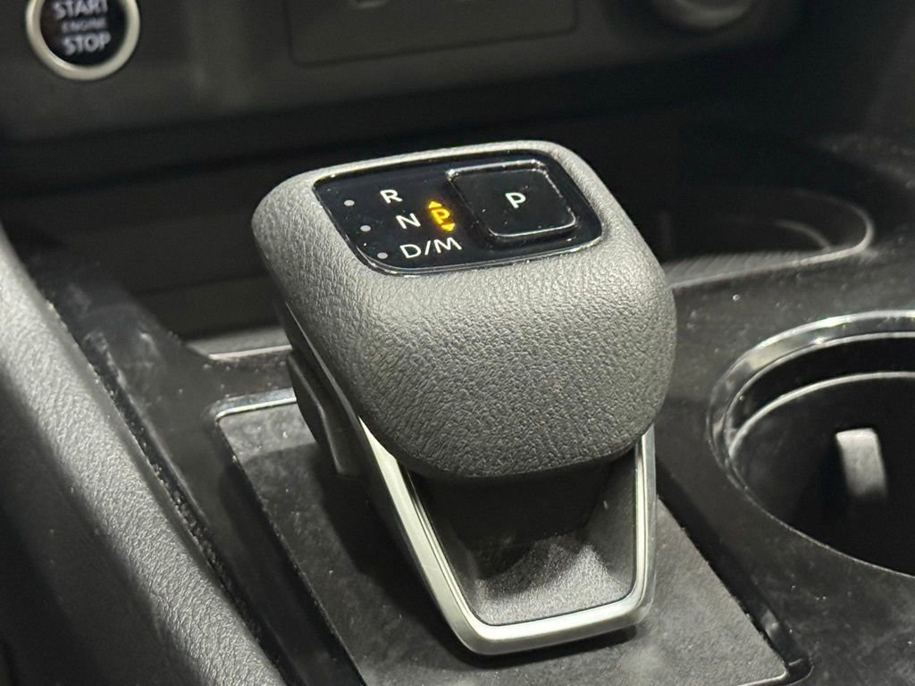 Used 2023 Nissan Rogue SV image 39