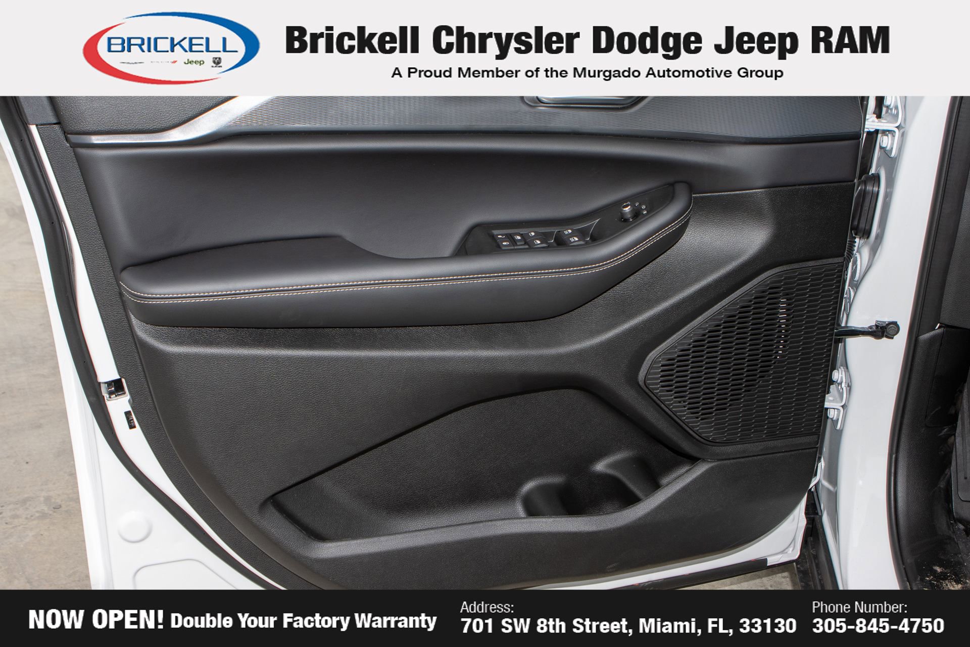 New 2025 Jeep Grand Cherokee Laredo image 11