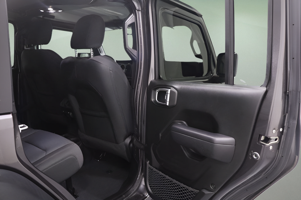 Used 2022 Jeep Wrangler Unlimited Sport AWD/4WD image 18