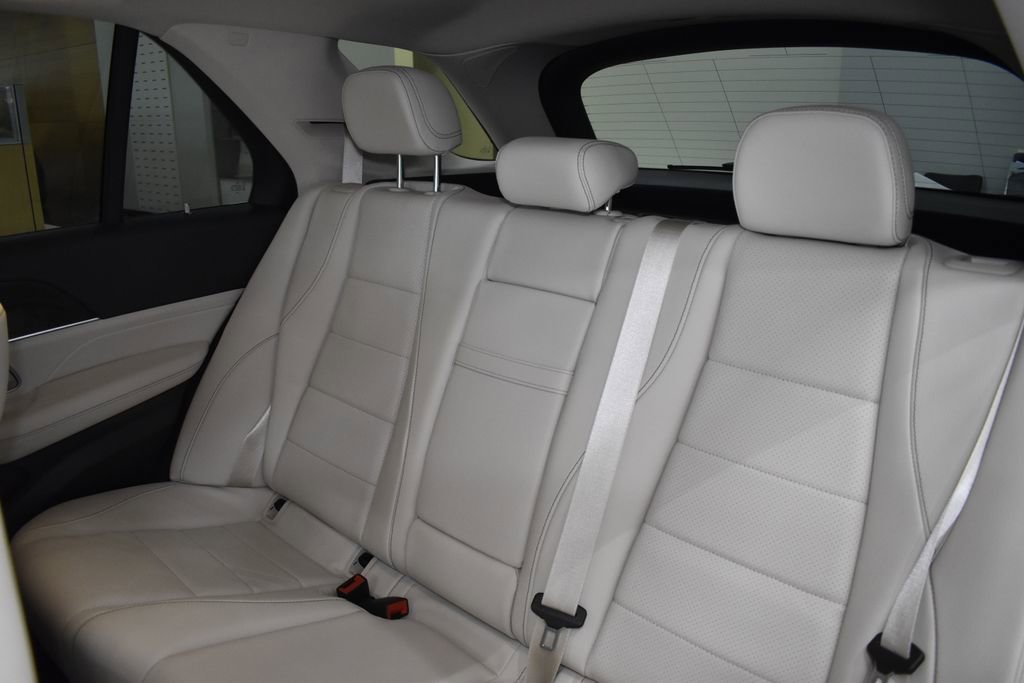 Used 2022 Mercedes-Benz GLE 350 4MATIC image 40