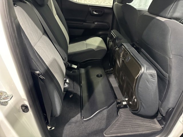 Used 2021 Toyota Tacoma TRD Sport image 14