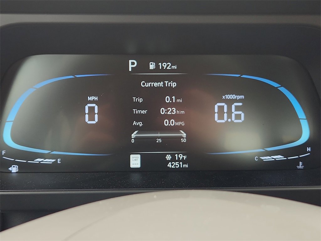 Used 2025 Hyundai Elantra Sport image 22