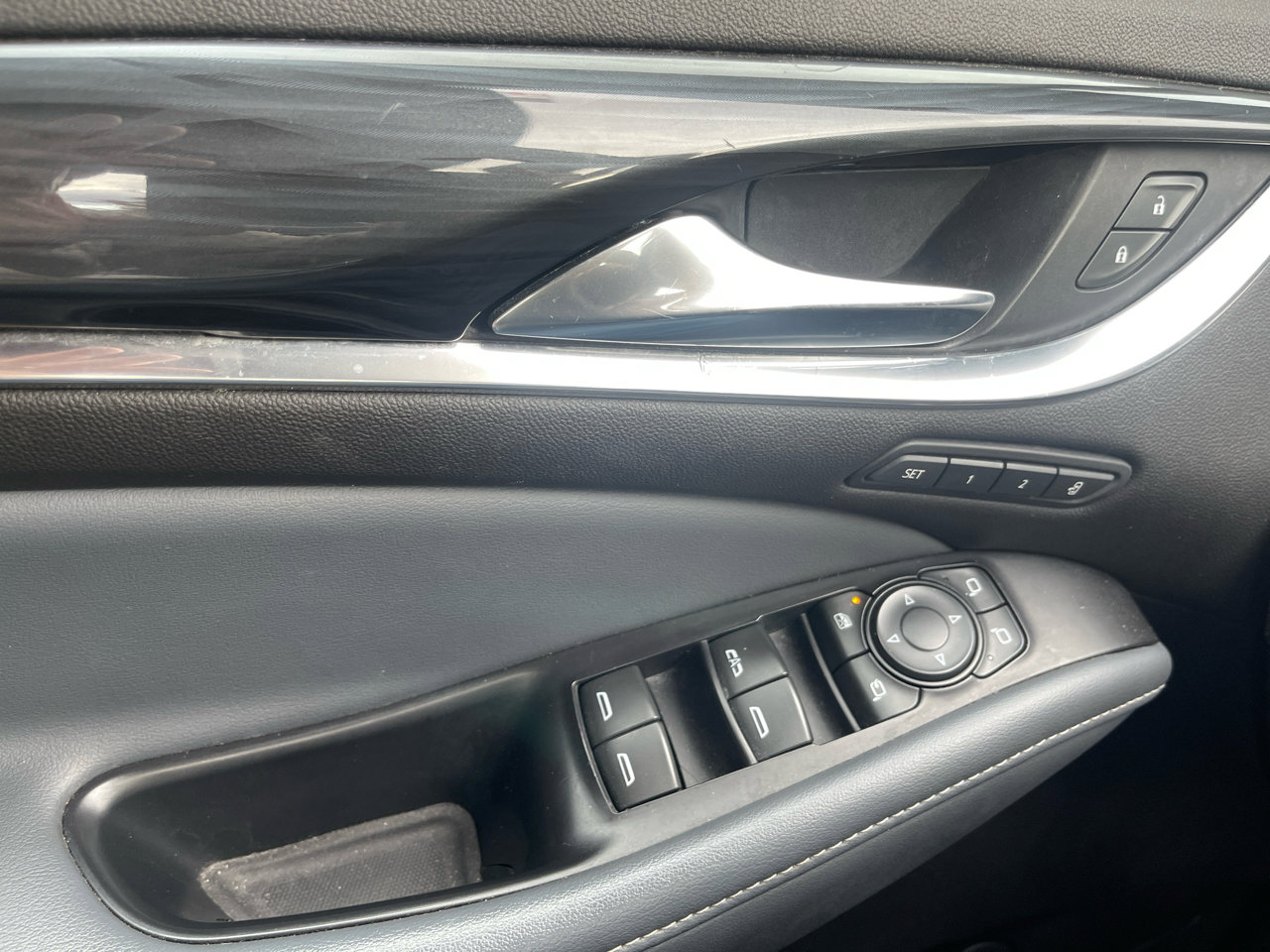 Used 2022 Buick Enclave Premium image 20