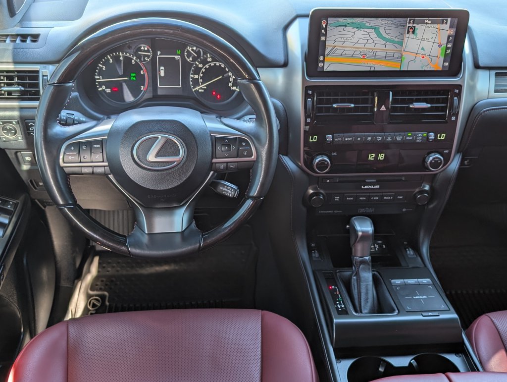 Used 2023 Lexus GX 460 Premium w/ Accessory Package AWD/4WD image 21