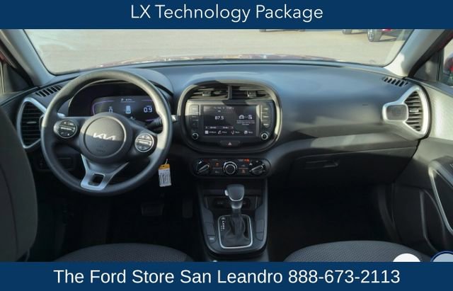 Used 2025 Kia Soul LX w/ LX Technology Package image 10
