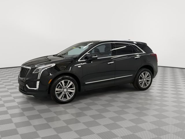 Certified 2025 Cadillac XT5 Premium Luxury w/ LPO, Floor Liner Package AWD/4WD image 5