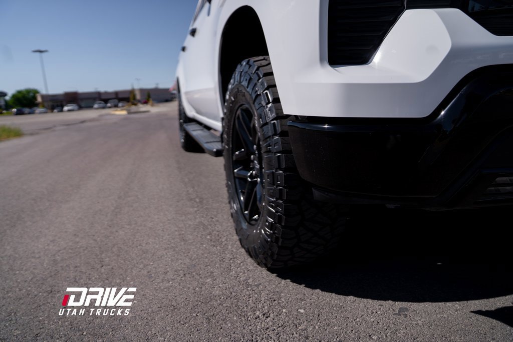 Used 2023 Chevrolet Silverado 1500 LT Trail Boss w/ Protection Package image 9