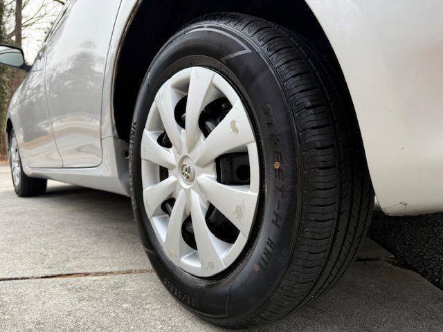 Used 2010 Toyota Corolla image 23