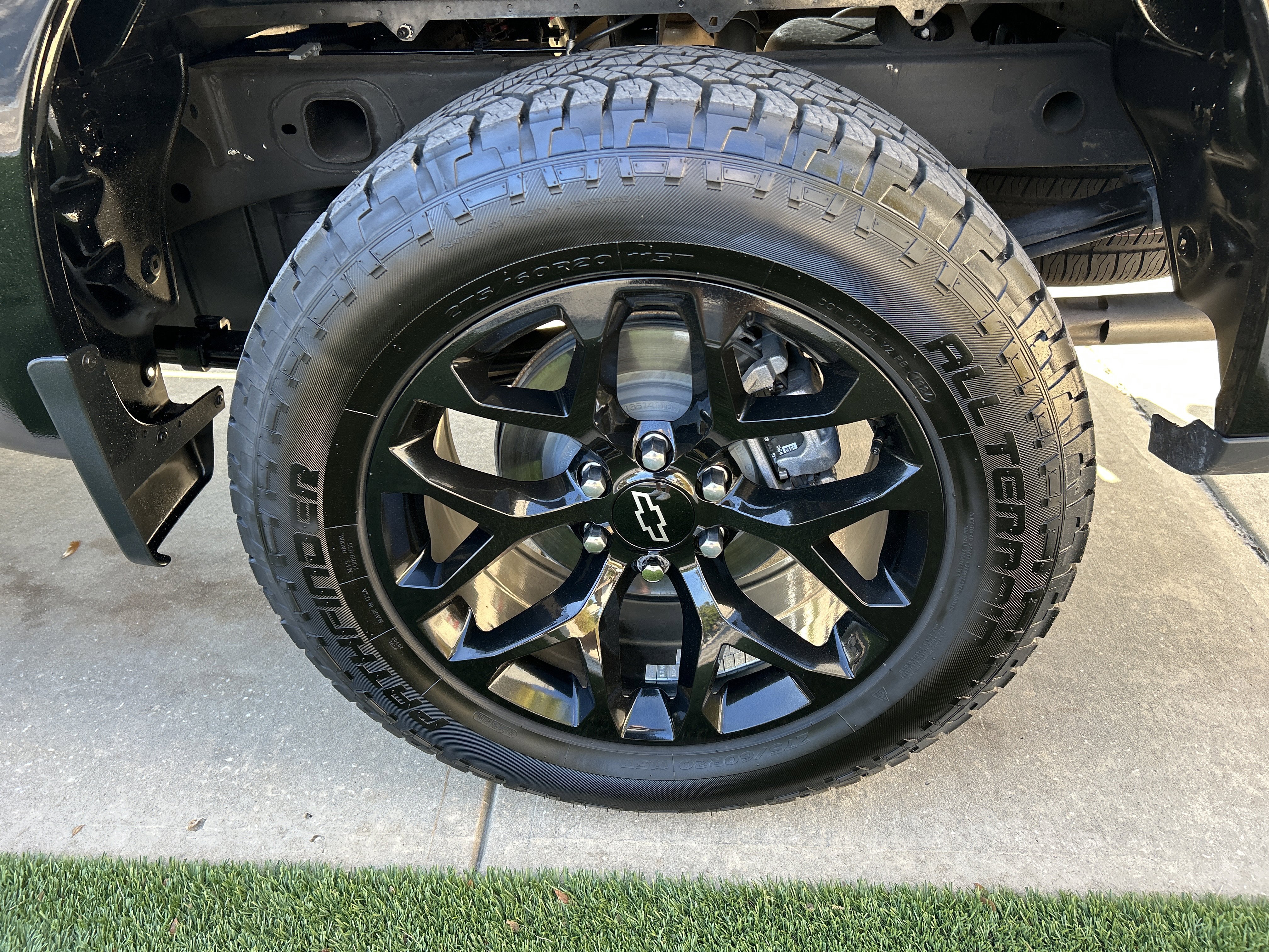 Used 2023 Chevrolet Silverado 1500 RST w/ Z71 Off-Road Package image 10