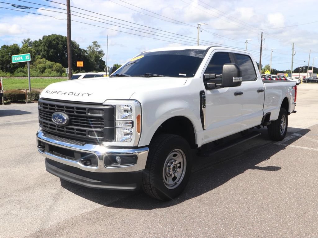 Used 2023 Ford F350 XL AWD/4WD image 5
