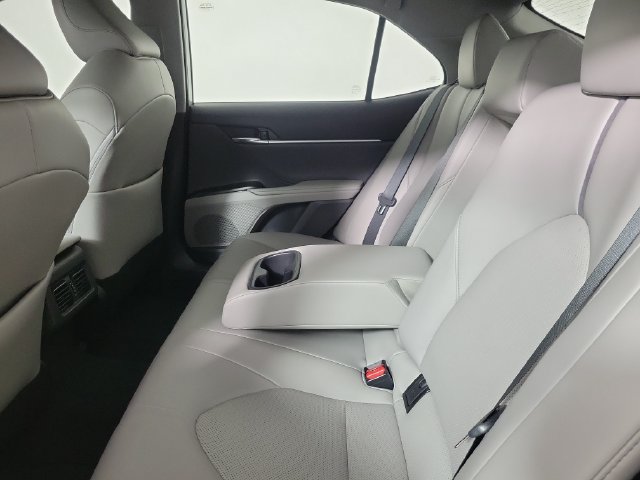 Used 2023 Toyota Camry XLE FWD image 12