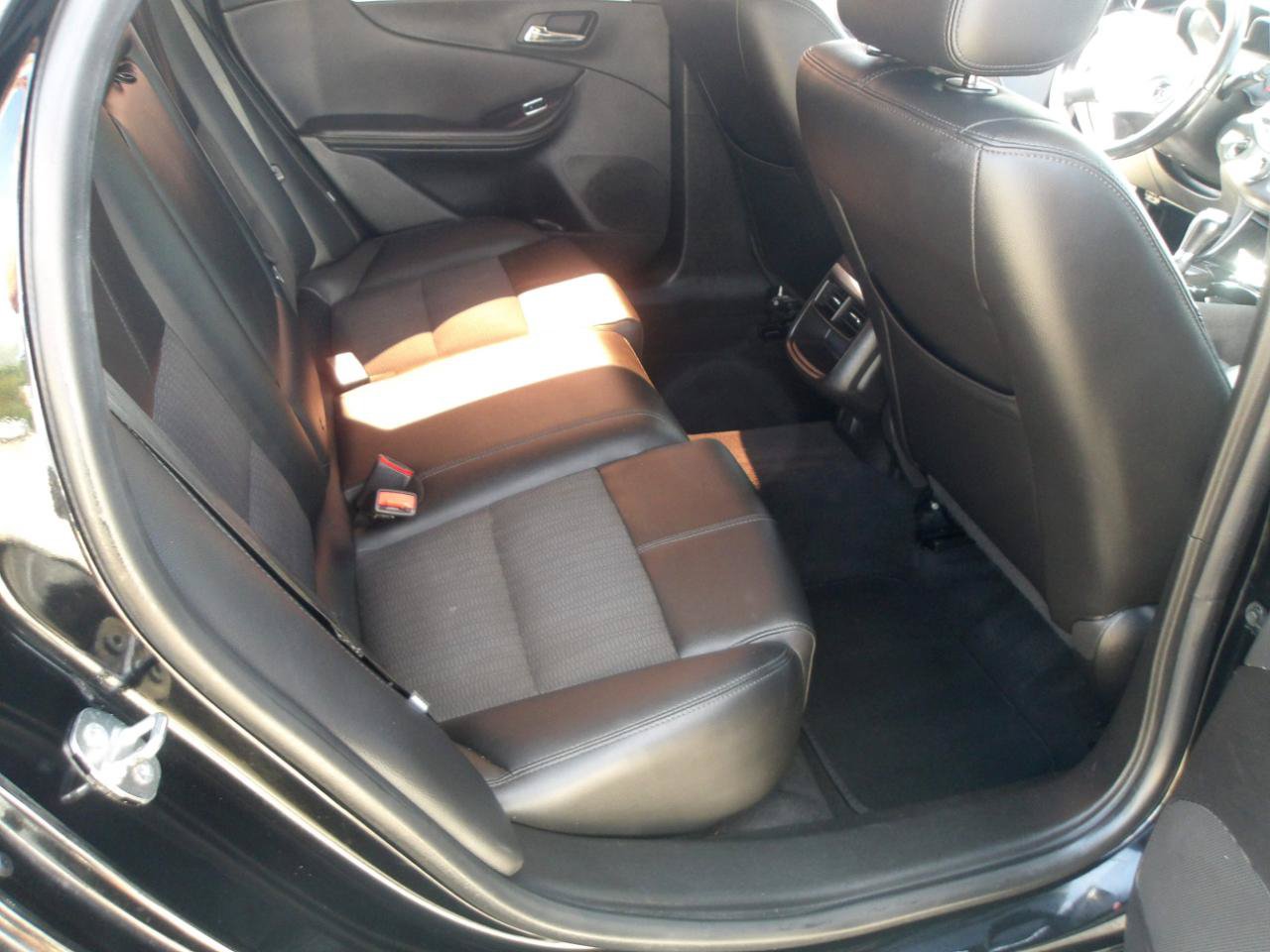 Used 2019 Chevrolet Impala LT FWD image 8