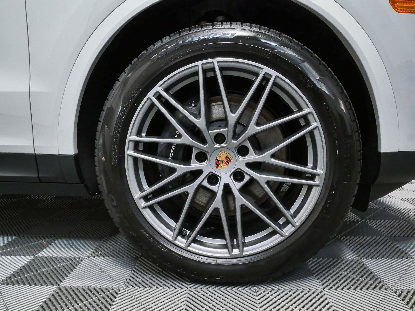 New 2026 Porsche Cayenne AWD/4WD image 38