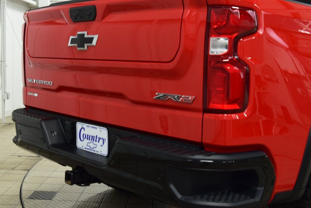 Used 2024 Chevrolet Silverado 1500 ZR2 w/ Technology Package image 24
