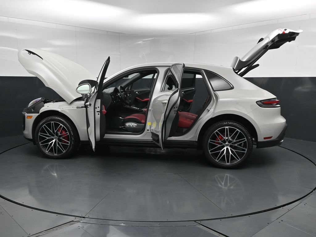 New 2026 Porsche Macan S AWD/4WD image 32